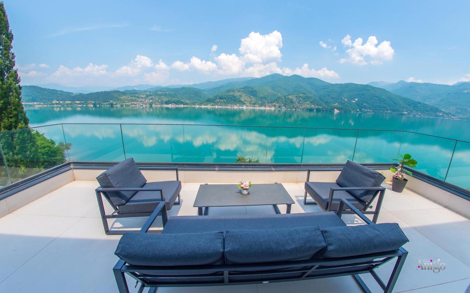 Royal Terrace Apartments Konjic Buitenkant foto