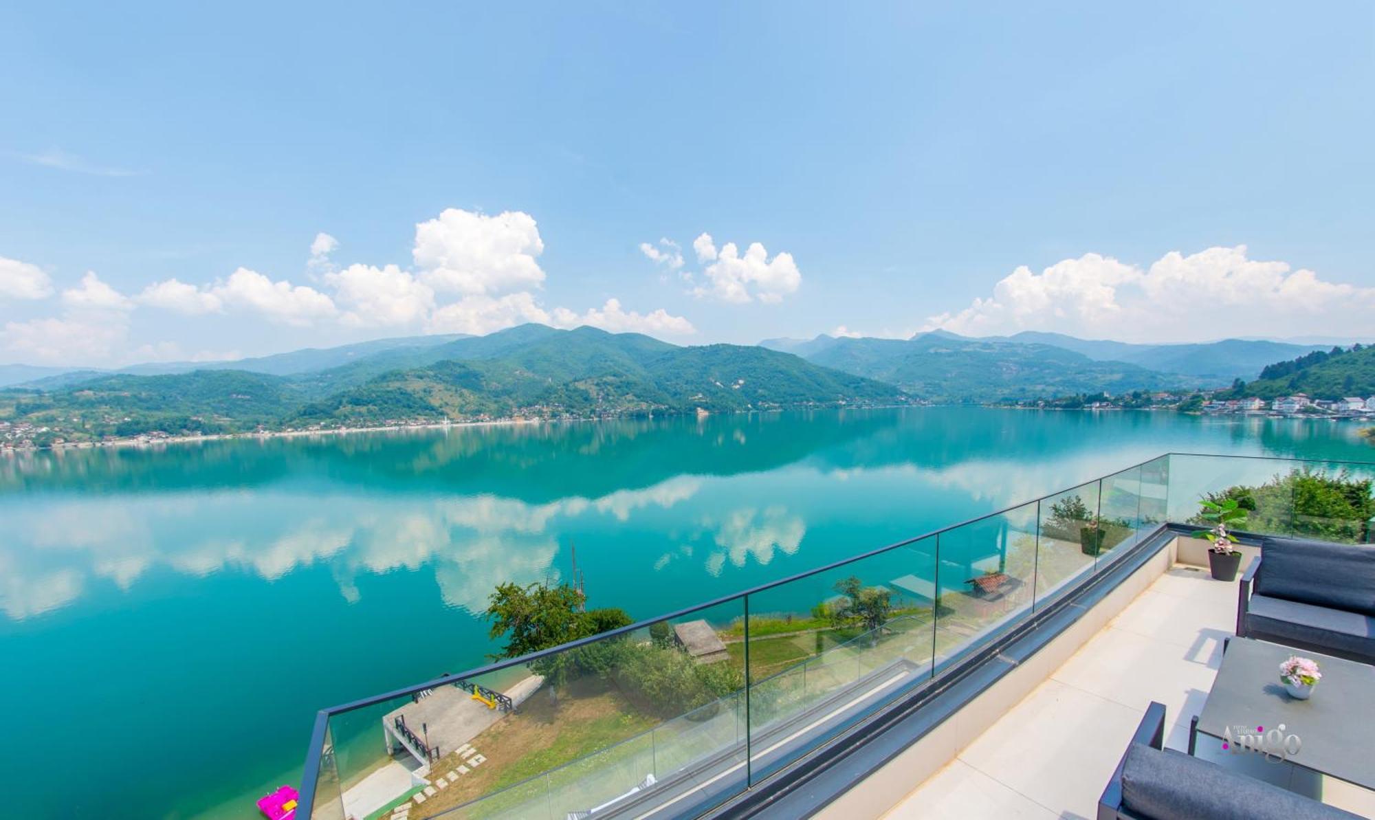 Royal Terrace Apartments Konjic Buitenkant foto